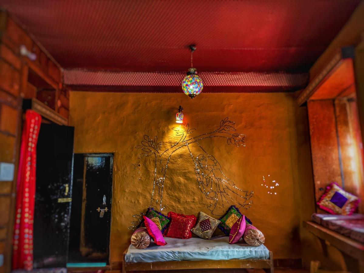 Mud Mirror Guesthouse Jaisalmer Zewnętrze zdjęcie