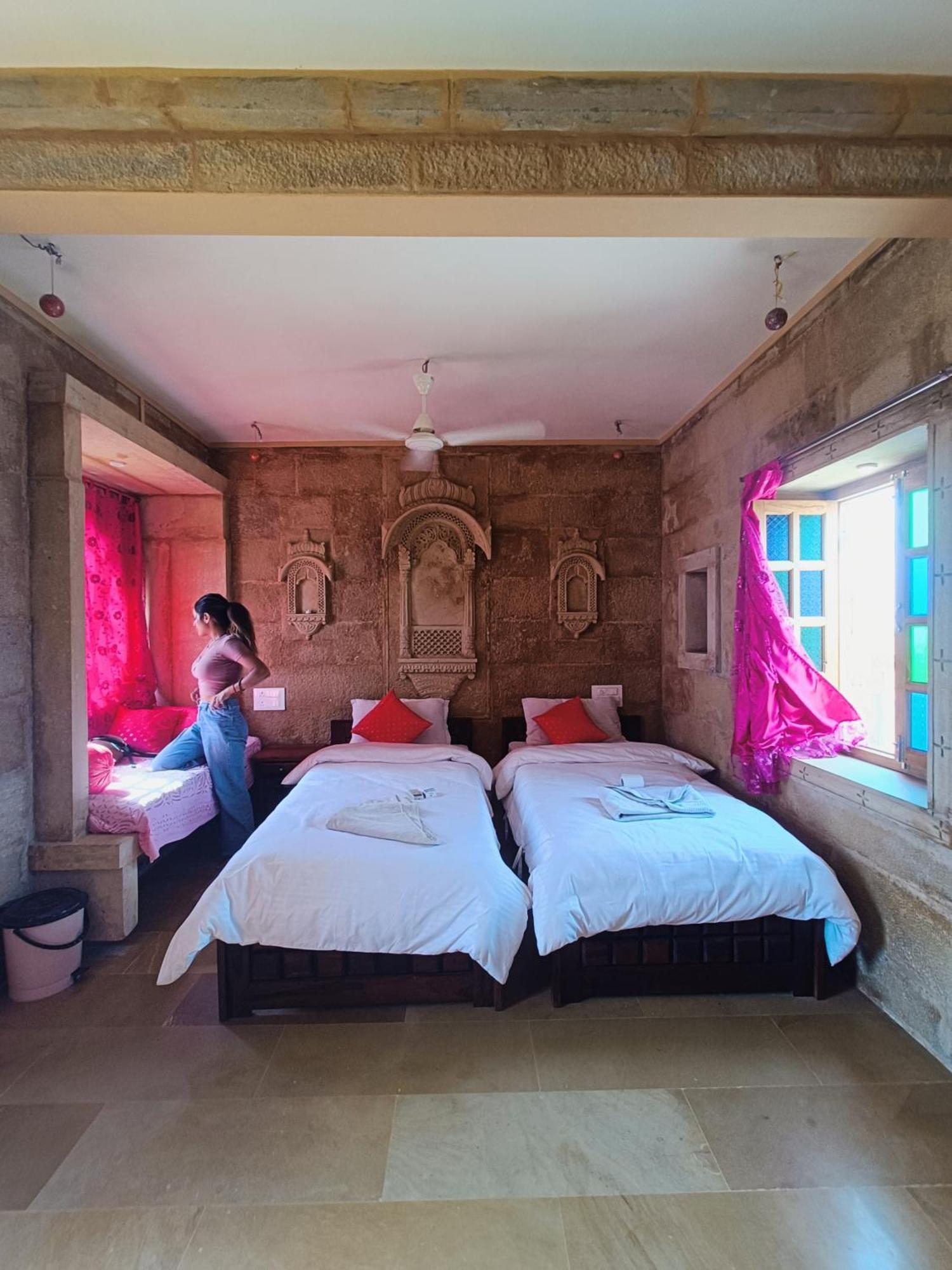 Mud Mirror Guesthouse Jaisalmer Zewnętrze zdjęcie