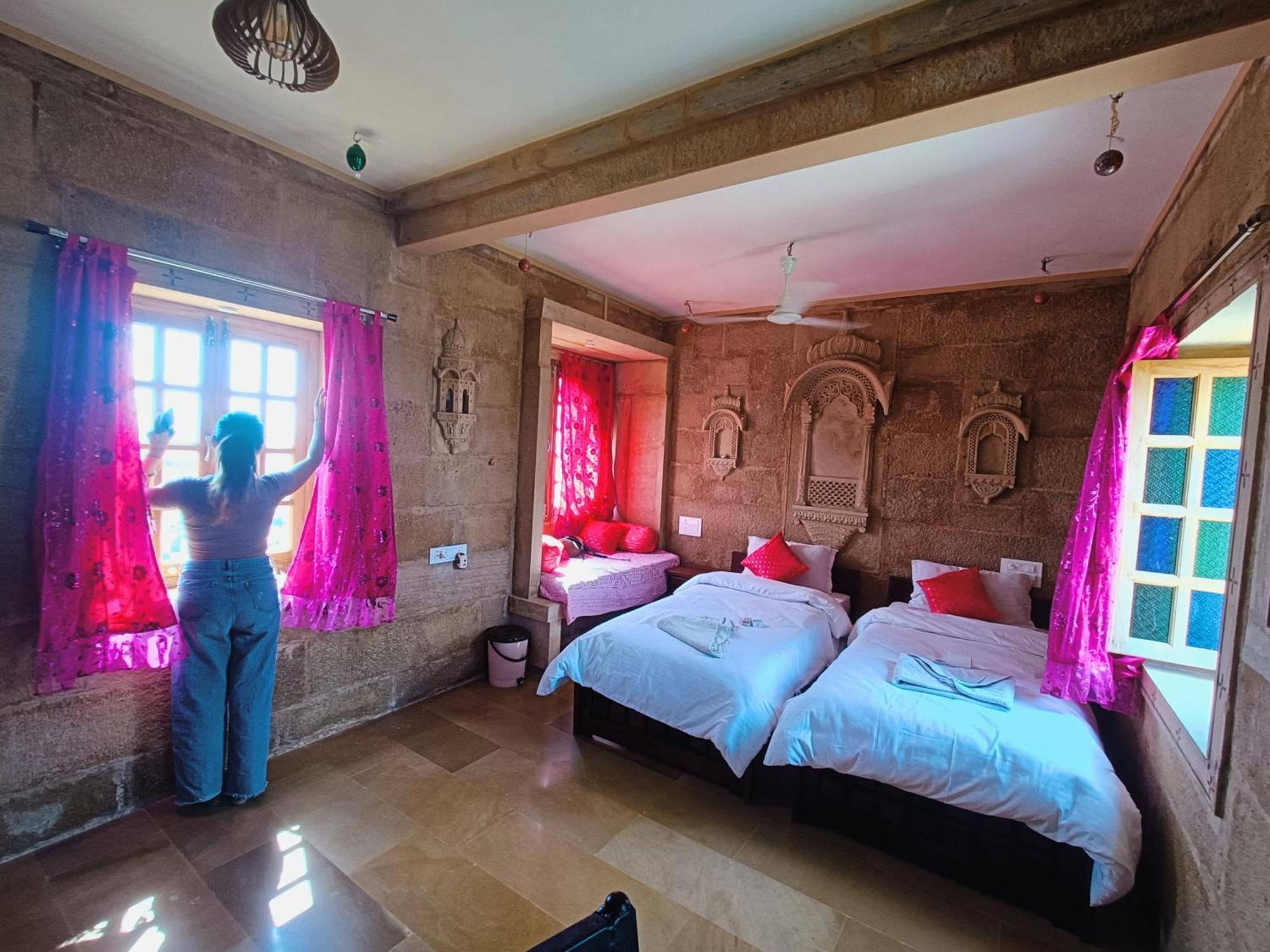 Mud Mirror Guesthouse Jaisalmer Zewnętrze zdjęcie